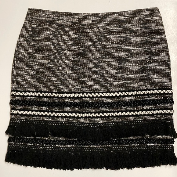 H&M Skirt Tweed Miniskirt Fringe Size 10 - Picture 1 of 12